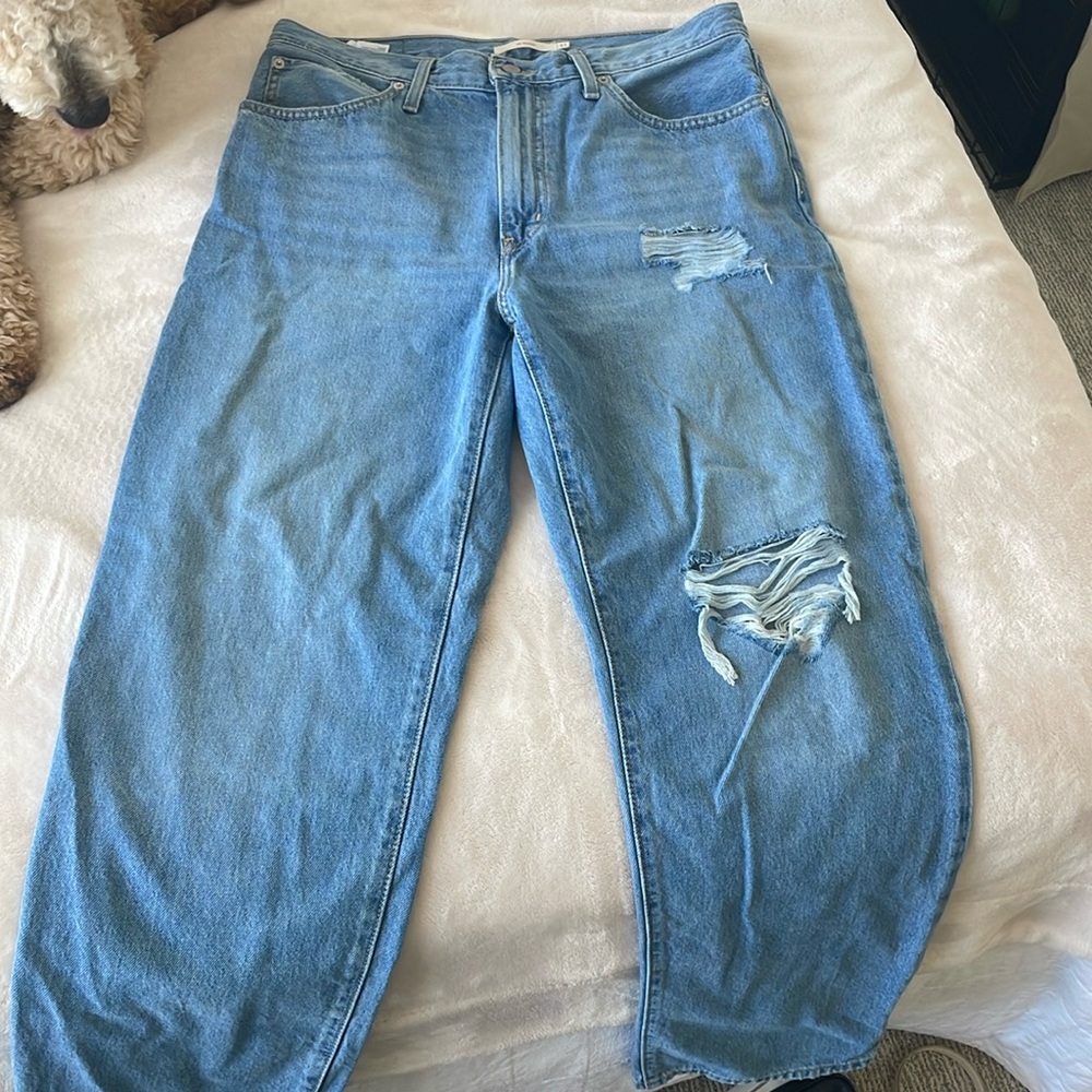 Womens Levi Baggy Jeans